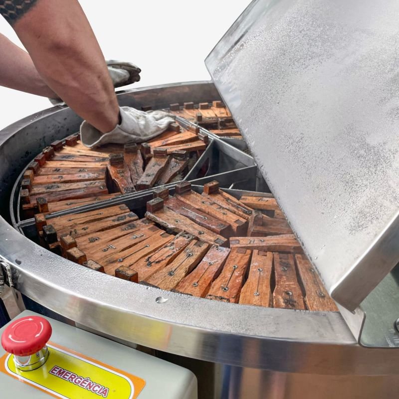CENTRÍFUGA RECUPERADORA DE CERA C/ INV. DE FREQUÊNCIA até 100 MELG/48 NINHO QUADROS (Langstroth ABNT) - LS